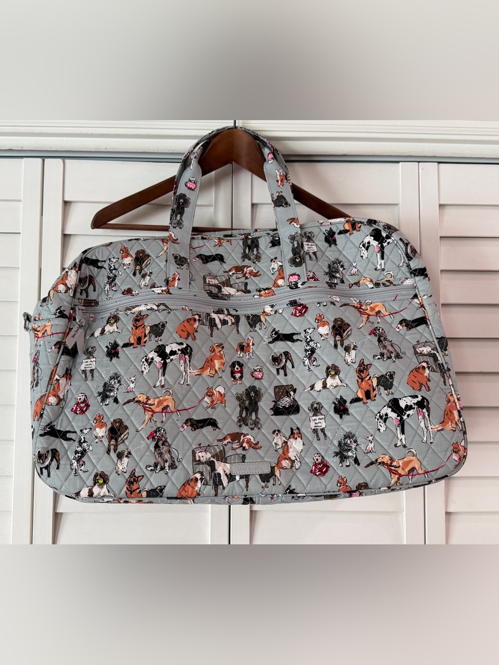 Vera Bradley Medium Traveler Duffel Bag Rare Dog Show Print Gray